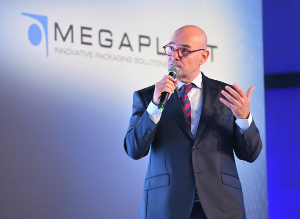 Το success story Megaplast και γιατί η Θήβα κέρδισε την Πολωνία