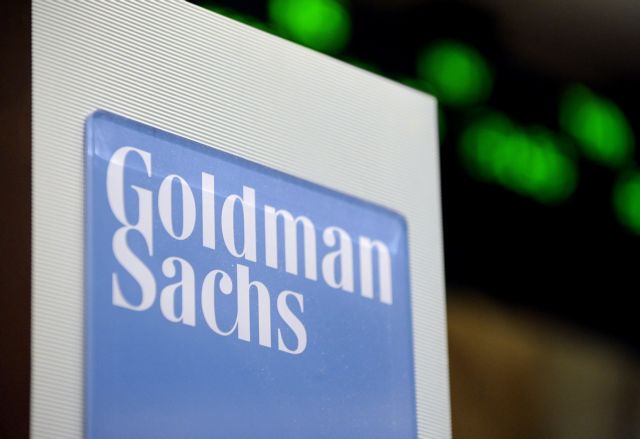 Goldman Sachs: Προχωρά σε περικοπές bonus στελεχών παρά την αύξηση εσόδων