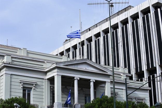 ΥΠΕΞ : Συνειδητά fake news η διαστρέβλωση των λεχθέντων για το γαλλικό πλοίο