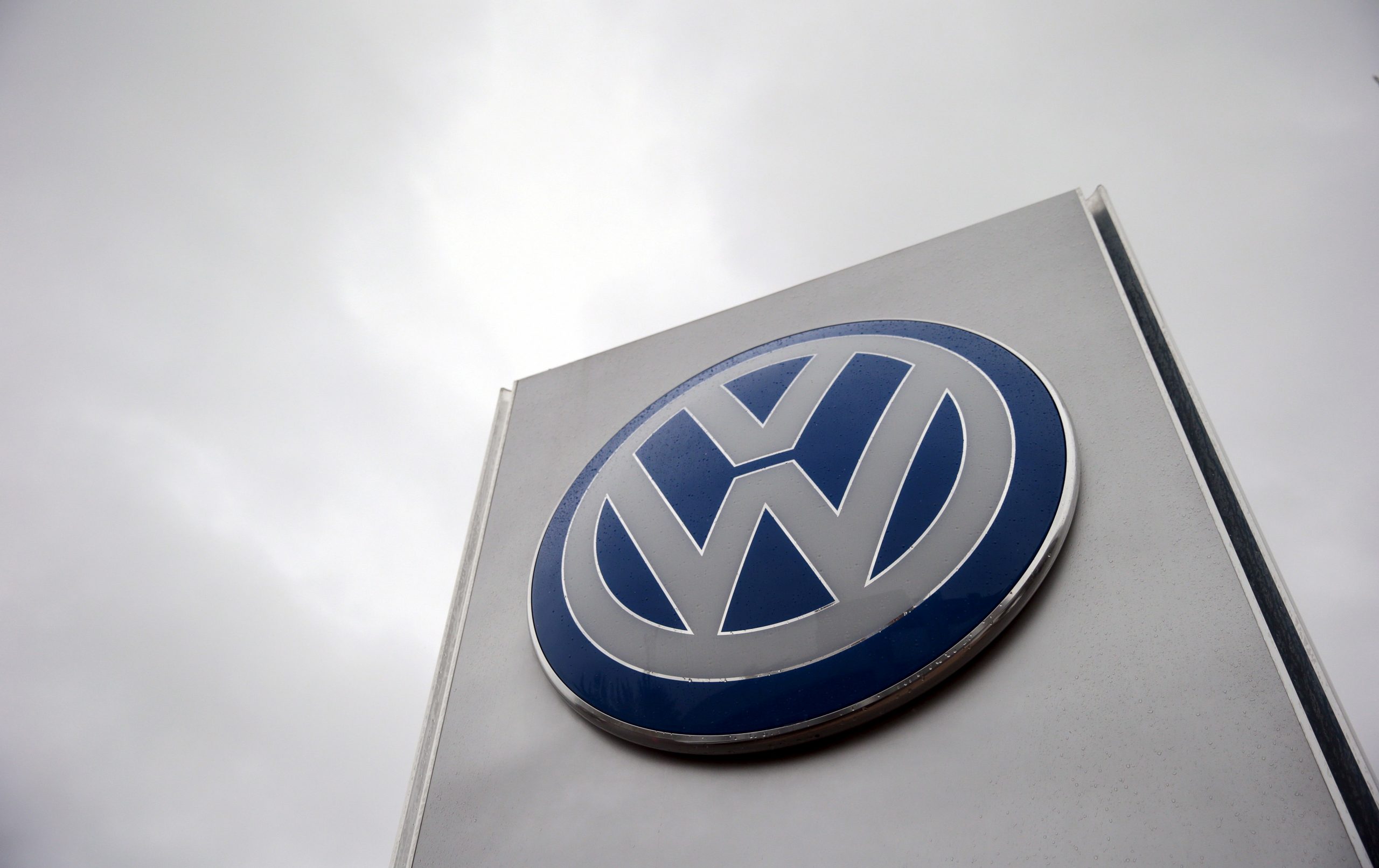 Volkswagen: Συμμαχία με την Enel για σταθμούς φόρτισης ηλ. οχημάτων στην Ιταλία