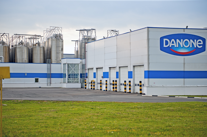 Ο επόμενος CEO της Danone ενδέχεται να προσφέρει προϊόντα από υποκατάστατα γάλακτος