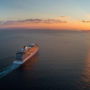 Κρουαζιέρα: Τρία λιμάνια… απορροφούν το 55% της κίνησης – Η περίπτωση της Μυκόνου