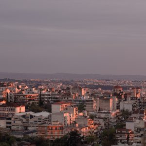 Στεγαστική αρωγή: Νέα «ταβάνια» για τα τετραγωνικά και αλλαγές για τις ασφαλισμένες επιχειρήσεις