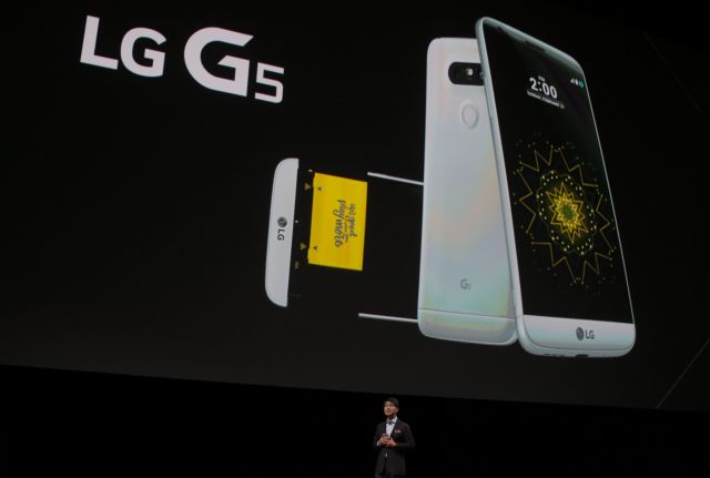 LG: Εγκαταλείπει τα έξυπνα κινητά και στρέφεται στα ηλεκτρικά αυτοκίνητα