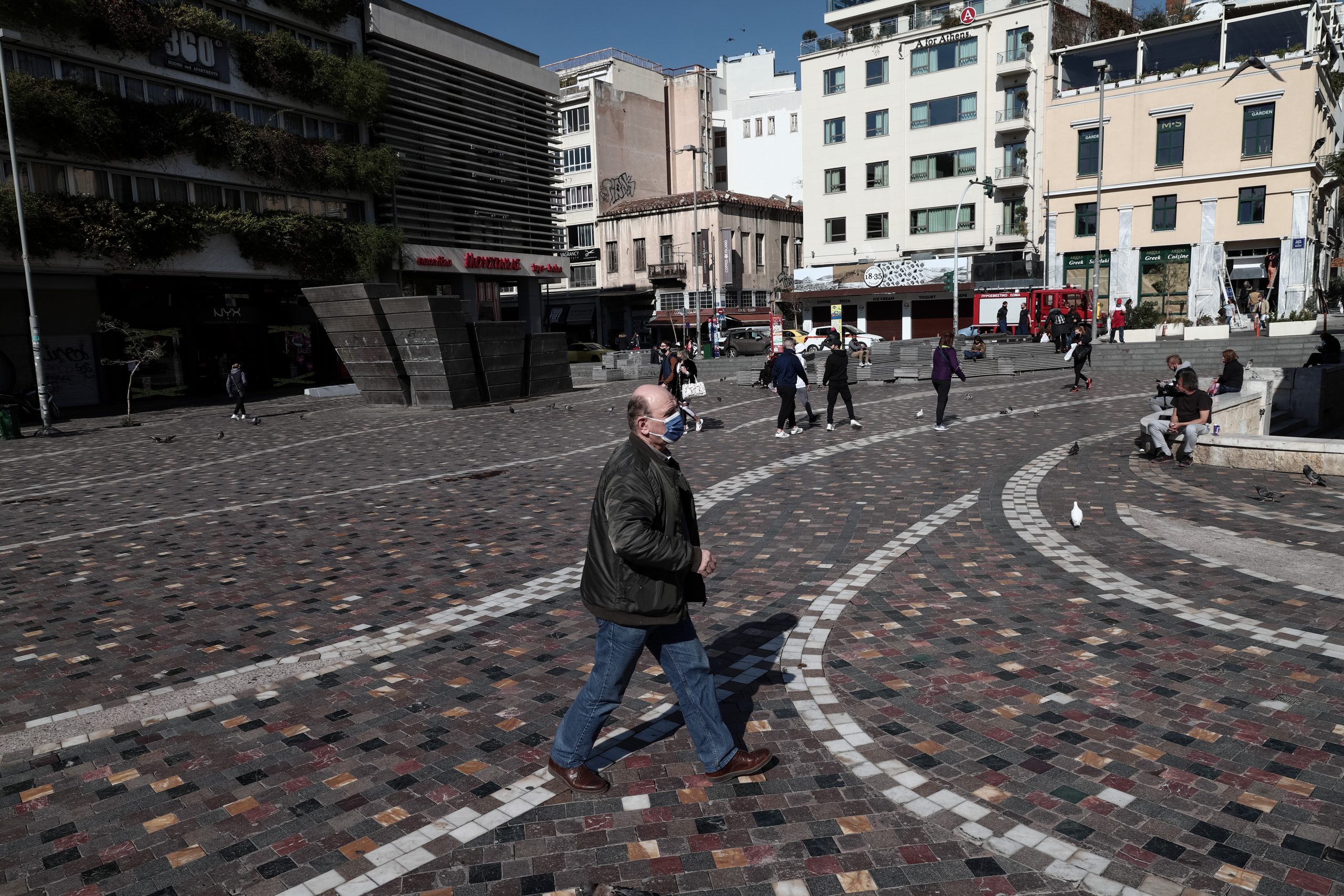 Τι σημαίνουν για οικονομία και φορολογούμενους τα μέτρα – «γέφυρα» στη μετά-κορωνοϊό εποχή