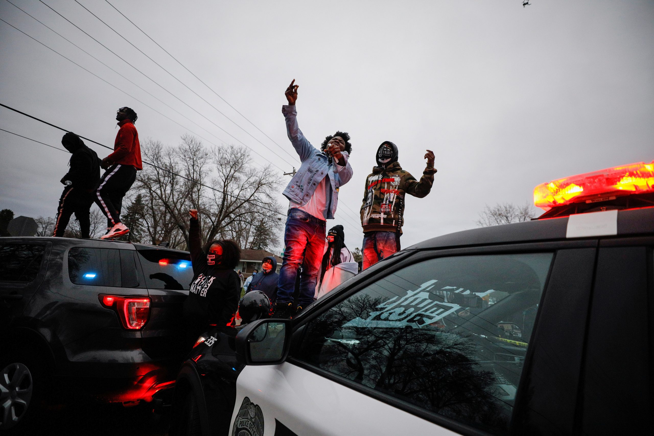 ΗΠΑ-Mινεσότα : Οργισμένες διαδηλώσεις μετά την νέα δολοφονία αφροαμερικανού (Videos)