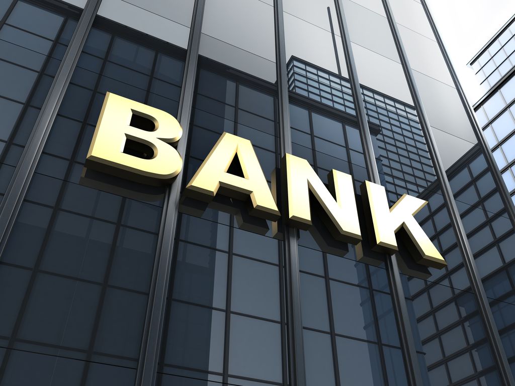 Νέες τιμές – στόχοι για τις τραπεζικές μετοχές