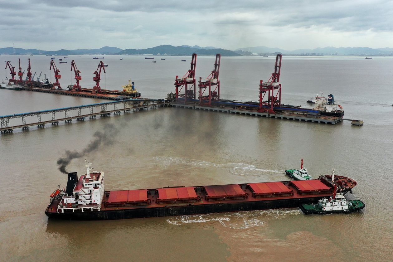 Οι κινεζικές εισαγωγές εμπορευμάτων ωθούν την άνοδο στη ναυτιλία ξηρού φορτίου