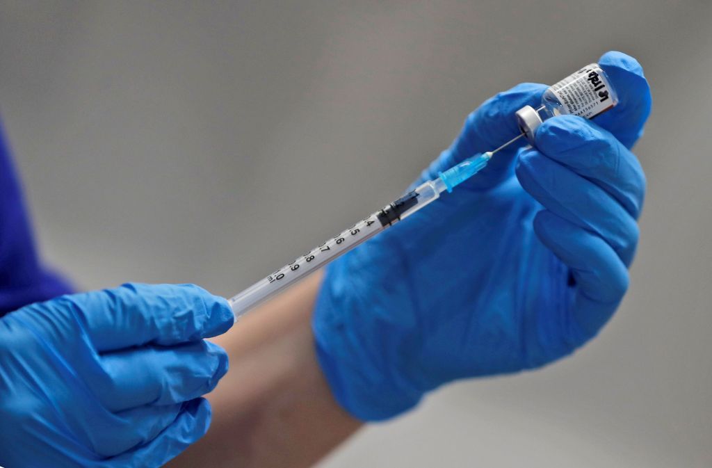 Φρένο στη μαζική παραγωγή εμβολίων της Novavax λόγω έλλειψης πλαστικών