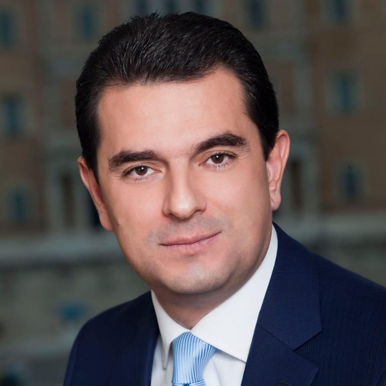 Σκρέκας: Πώς η Ευρώπη μπορεί να στηρίξει με 100 δισ. ευρώ την ευρωπαϊκή κοινωνία από τις επιπτώσεις της ενεργειακής κρίσης