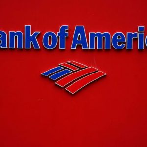 Bank of America: Οι επενδυτές δεν εγκαταλείπουν την Ελλάδα παρά την αναταραχή στον Κόλπο