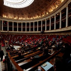 Γαλλία: Ψηφίζεται η απαγόρευση των social media για παιδιά