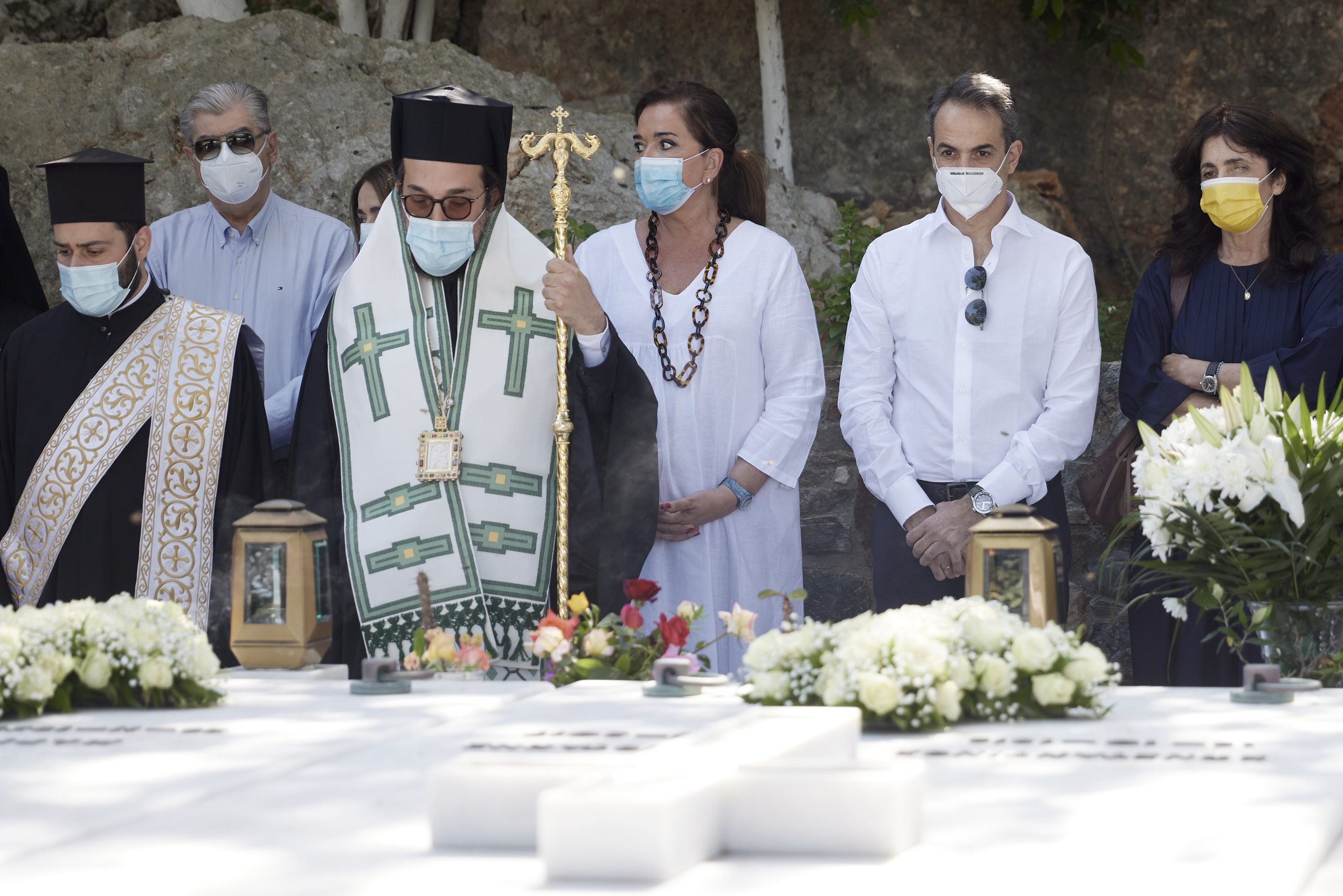 Στο μνημόσυνο του Κωνσταντίνου Μητσοτάκη ο πρωθυπουργός