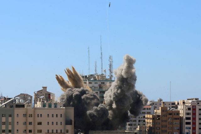 Ισραήλ: Βομβάρδισε κτίριο όπου στεγάζονται το Associated Press και το Al Jazeera