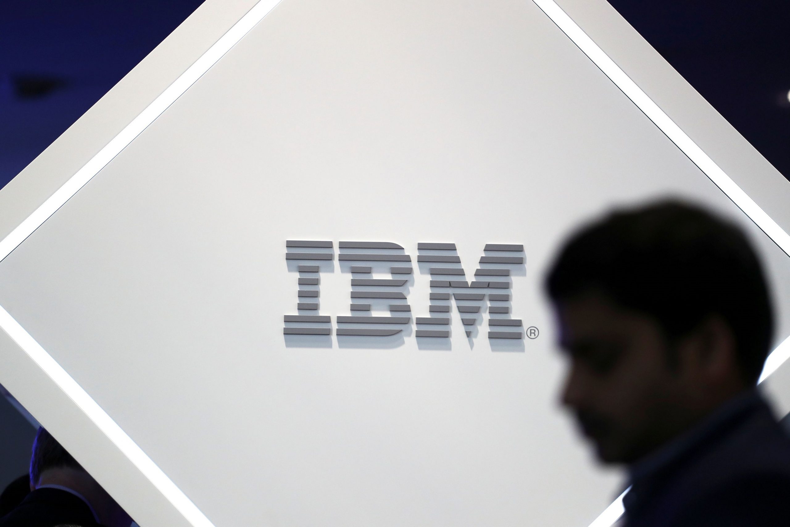 IBM – Τα κβαντικά τσιπ θα ξεπεράσουν σε επιδόσεις τα συμβατικά σε 2 χρόνια