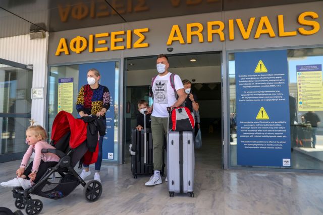 FT: Η Ελλάδα δίνει τον τόνο για τα καλοκαιρινά ταξίδια στην Ευρώπη