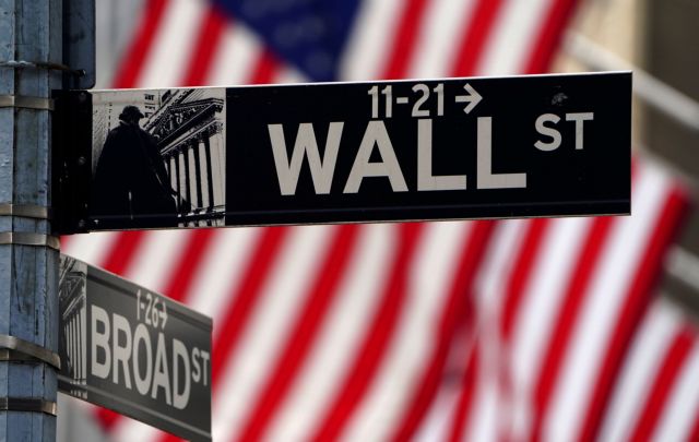 Wall Street: Άνοδος δια χειρός Nasdaq