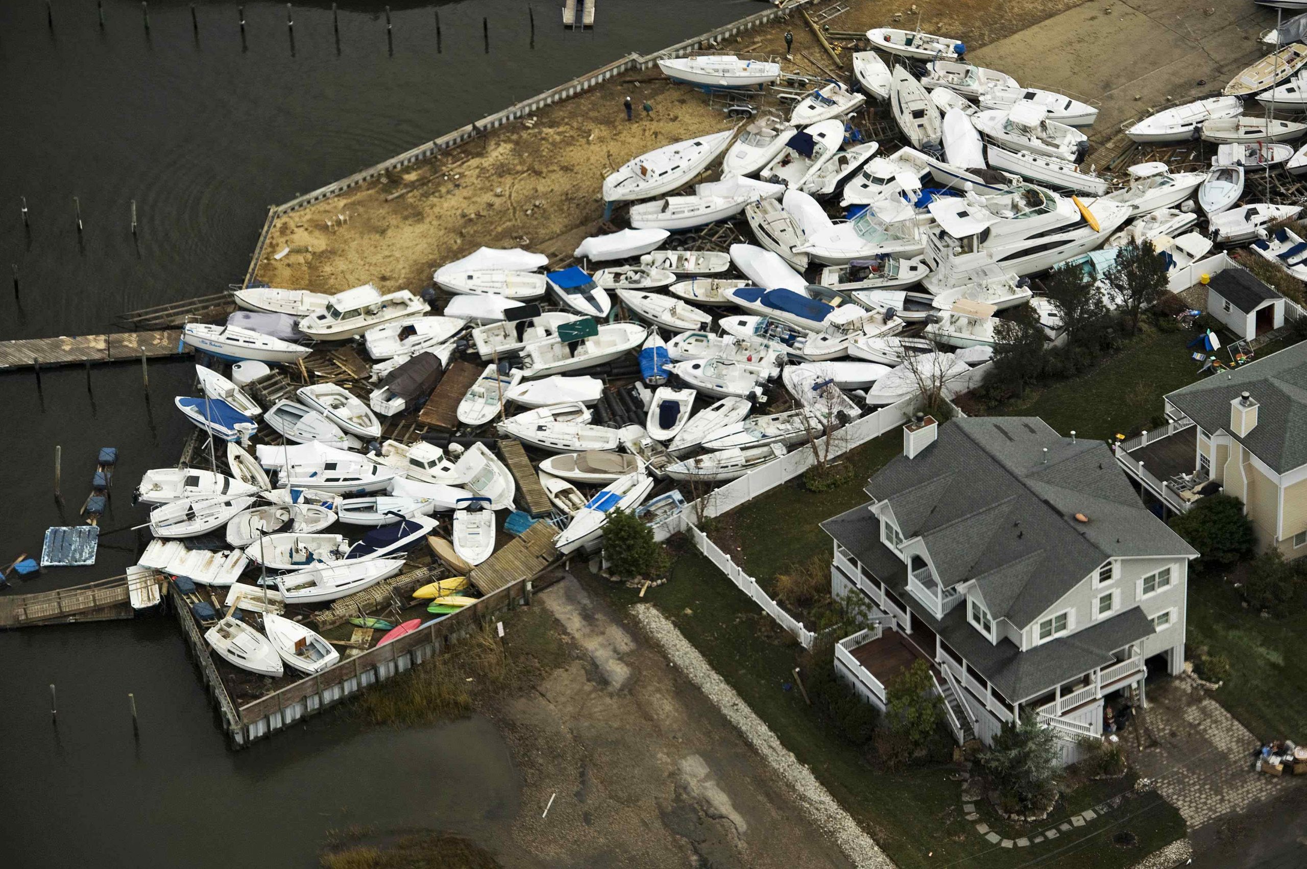 Έρευνα: Η κλιματική αλλαγή μεγεθύνει τις ζημιές από τους τυφώνες