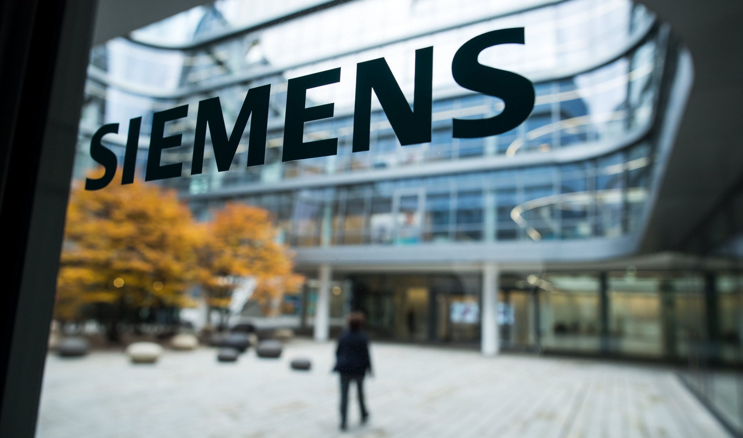 Siemens: Εμπορική συμφωνία ύψους 3 δισ. με την Ινδία