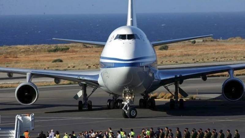 The first flight from Paris arrives at Volos