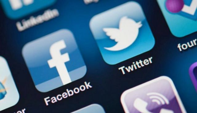 Πρόστιμα σε Twitter, Google και Facebook από τη Μόσχα