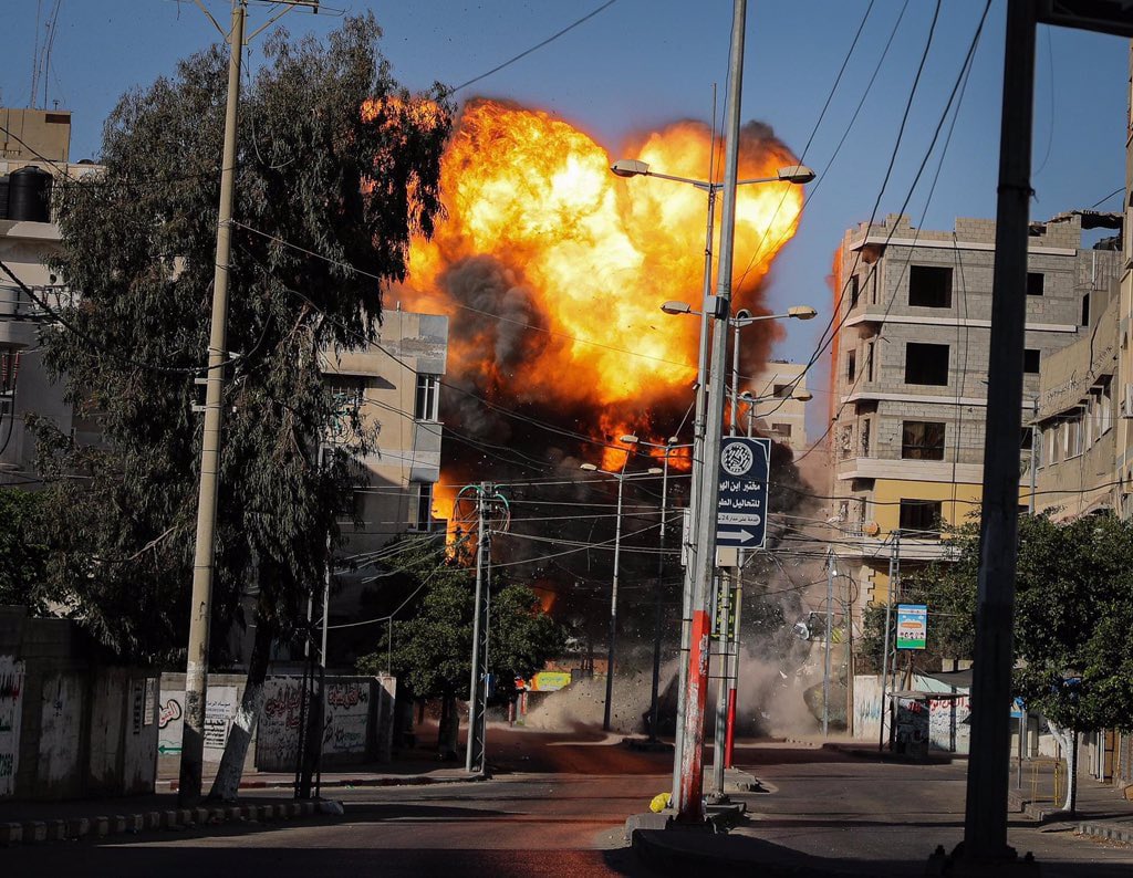 «Φλέγεται» η Μέση Ανατολή: Πάνω από 120 νεκροί, χιλιάδες ξεσπιτωμένοι στη Γάζα [Video]