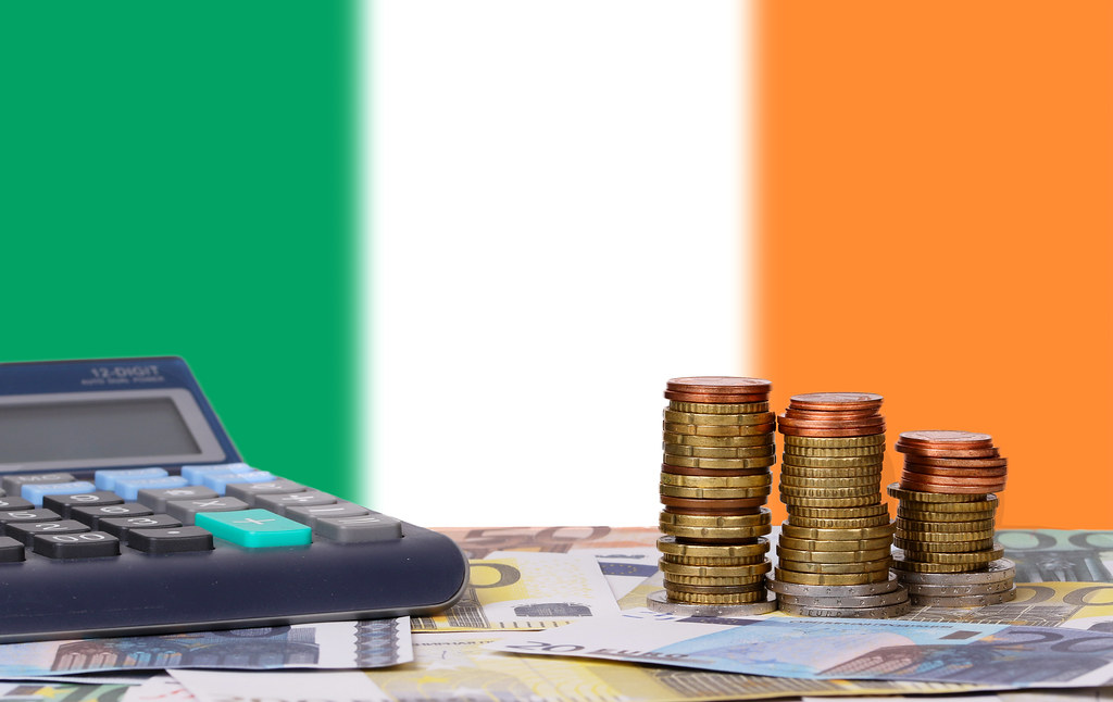 Η αναπροσαρμογή εταιρικής φορολόγησης ωθεί την Ιρλανδία σε επενδύσεις σε υποδομές