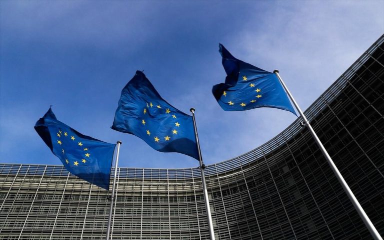 Eυρωβουλή: Εμπάργκο στα ρωσικά καύσιμα και πλαφόν στο φυσικό αέριο