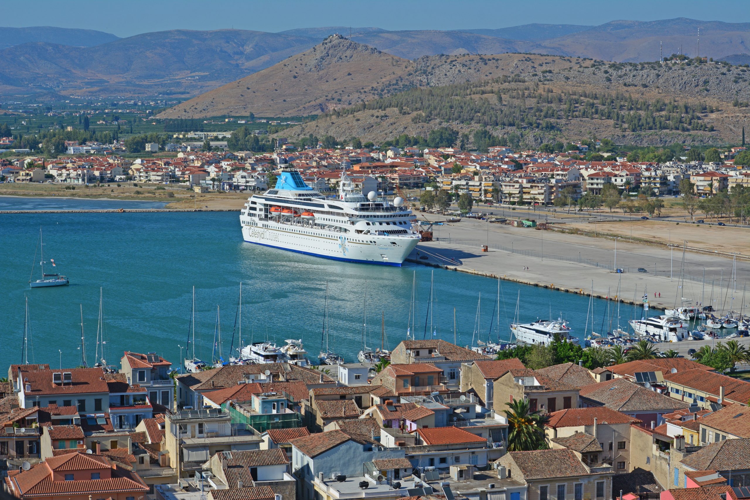 The wager for cruises in Greece