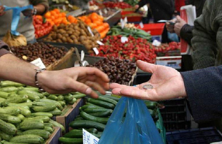 Χειμώνας παγκόσμιας μάχης με τις ανατιμήσεις στα τρόφιμα