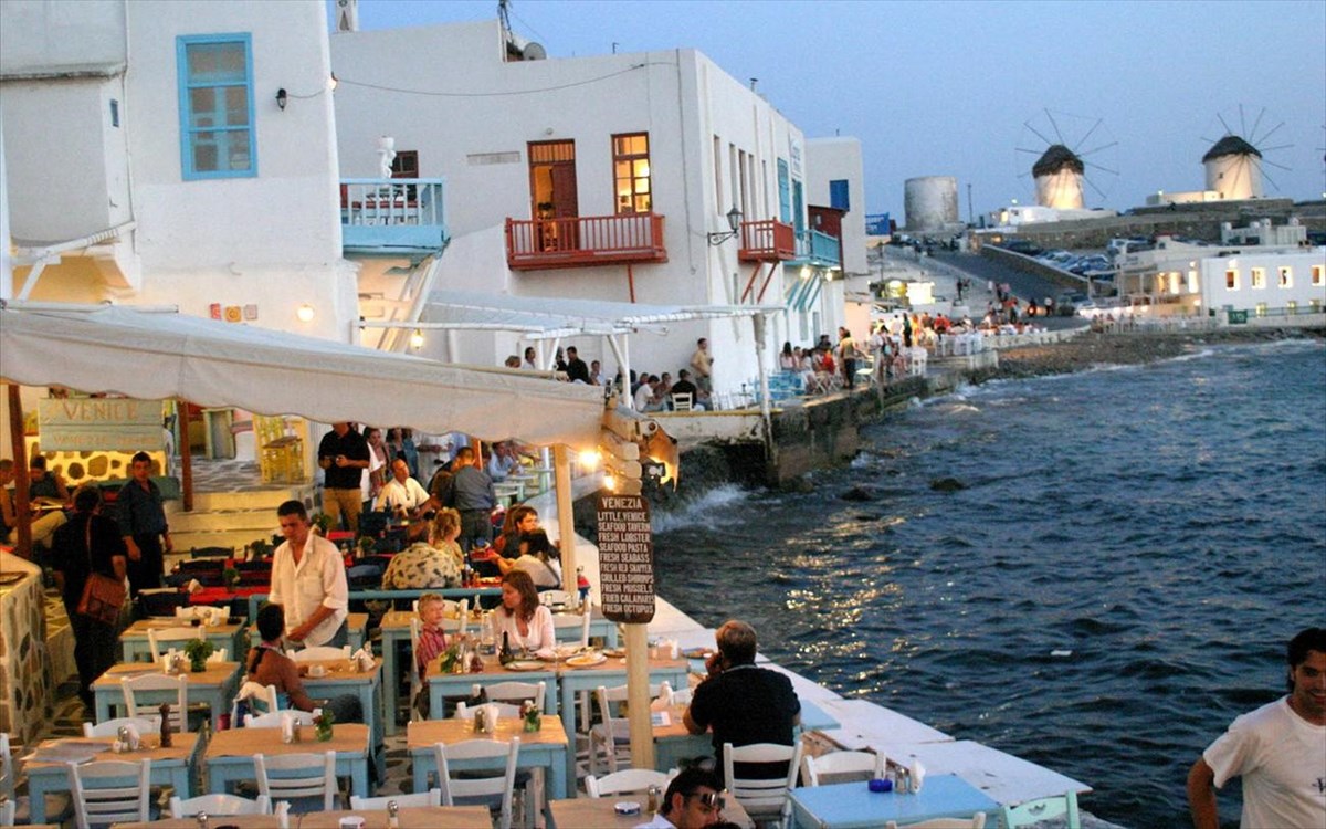 Hospitality sector turnover in Greece up by 62.6% in 2020, yoy; restaurant/eateries also up