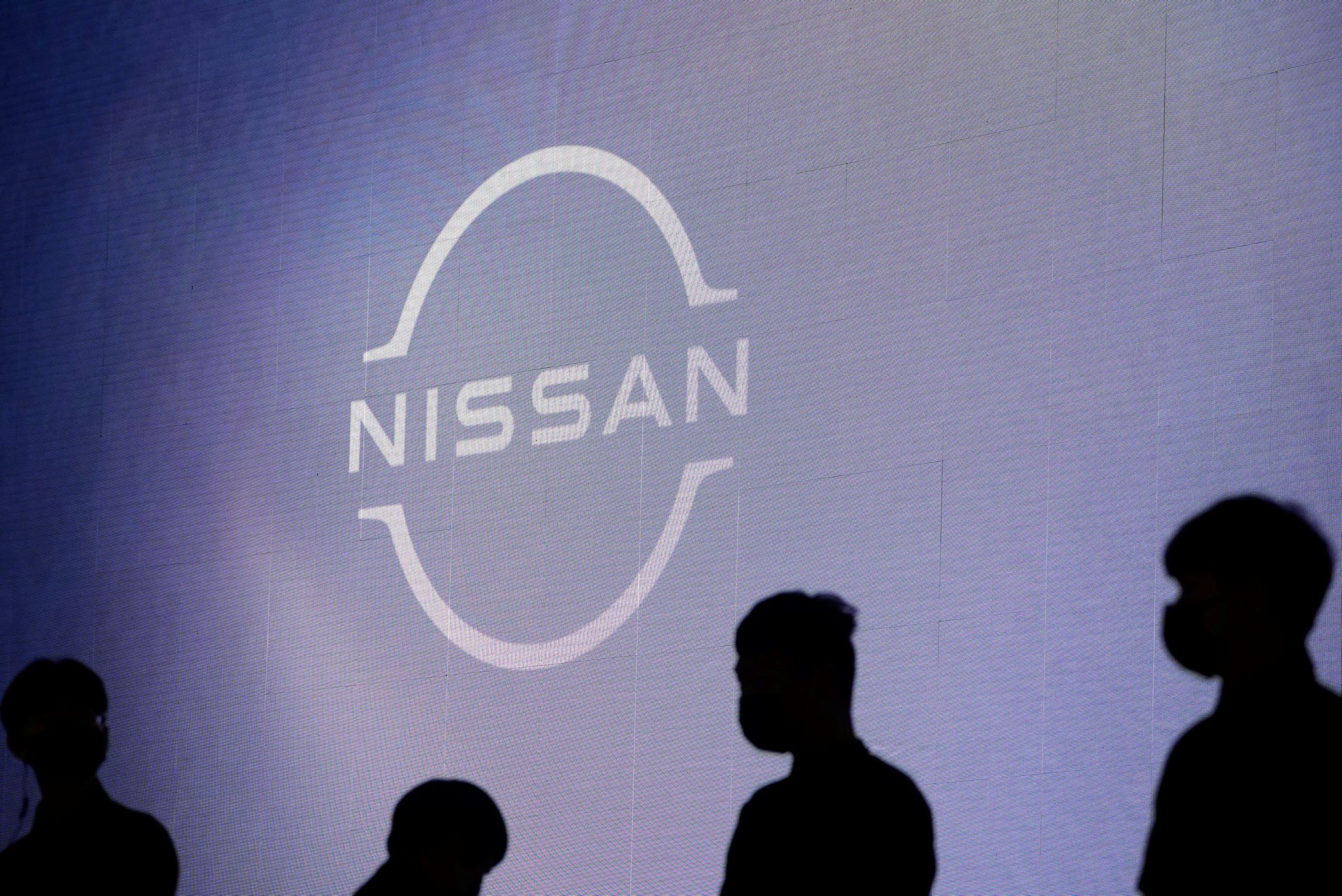 Nissan: Πουλάει το μερίδιό της στη Daimler