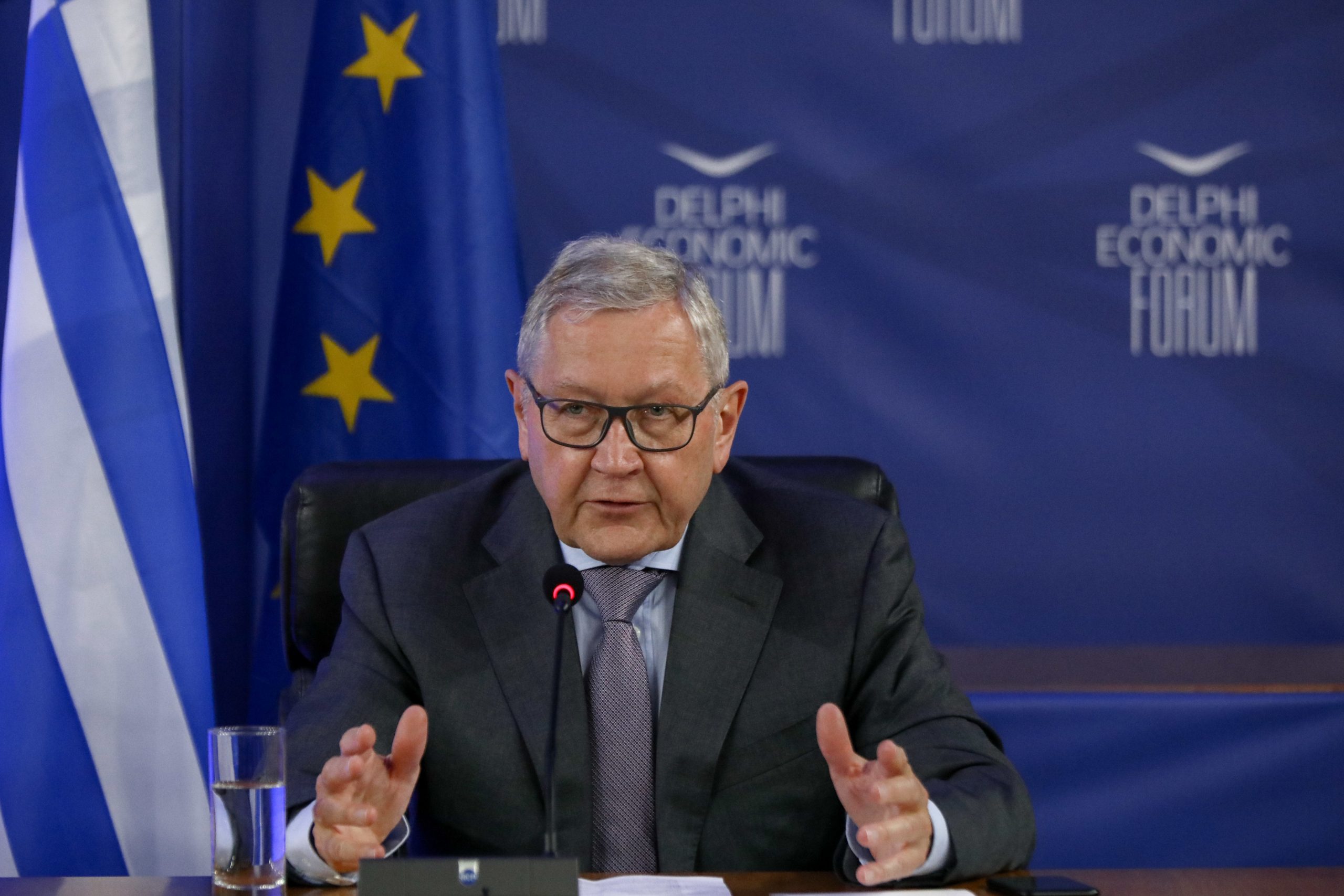 Regling: The Greek economy will recover at a rapid and high pace