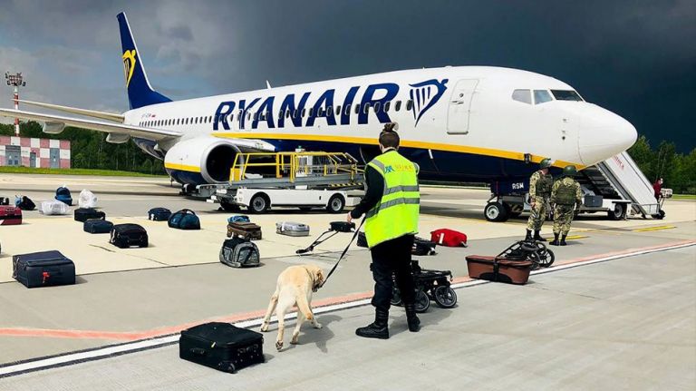 Ryanair: Αναγκαστική προσγείωση αεροσκάφους στη Γερμανία  μετά από προειδοποίηση για βόμβα