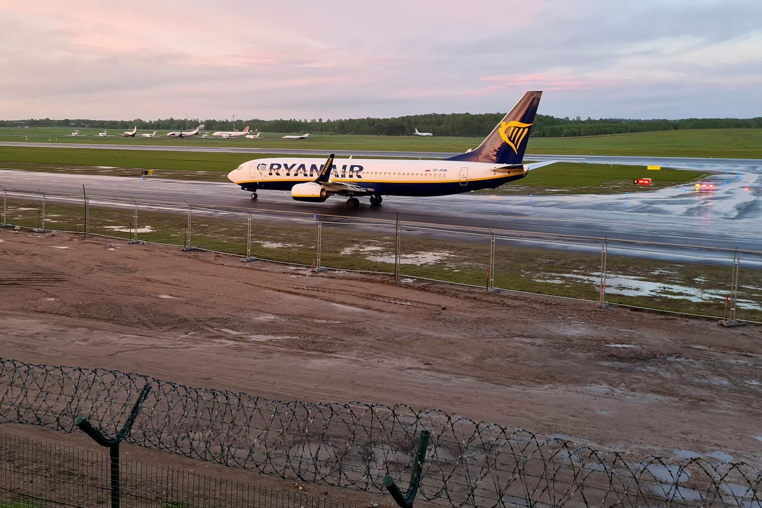 Λιθουανία: Προσγειώθηκε στο Βίλνιους το αεροσκάφος της Ryanair