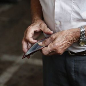 Βγαίνουν στη σύνταξη, έστω και με λιγότερα