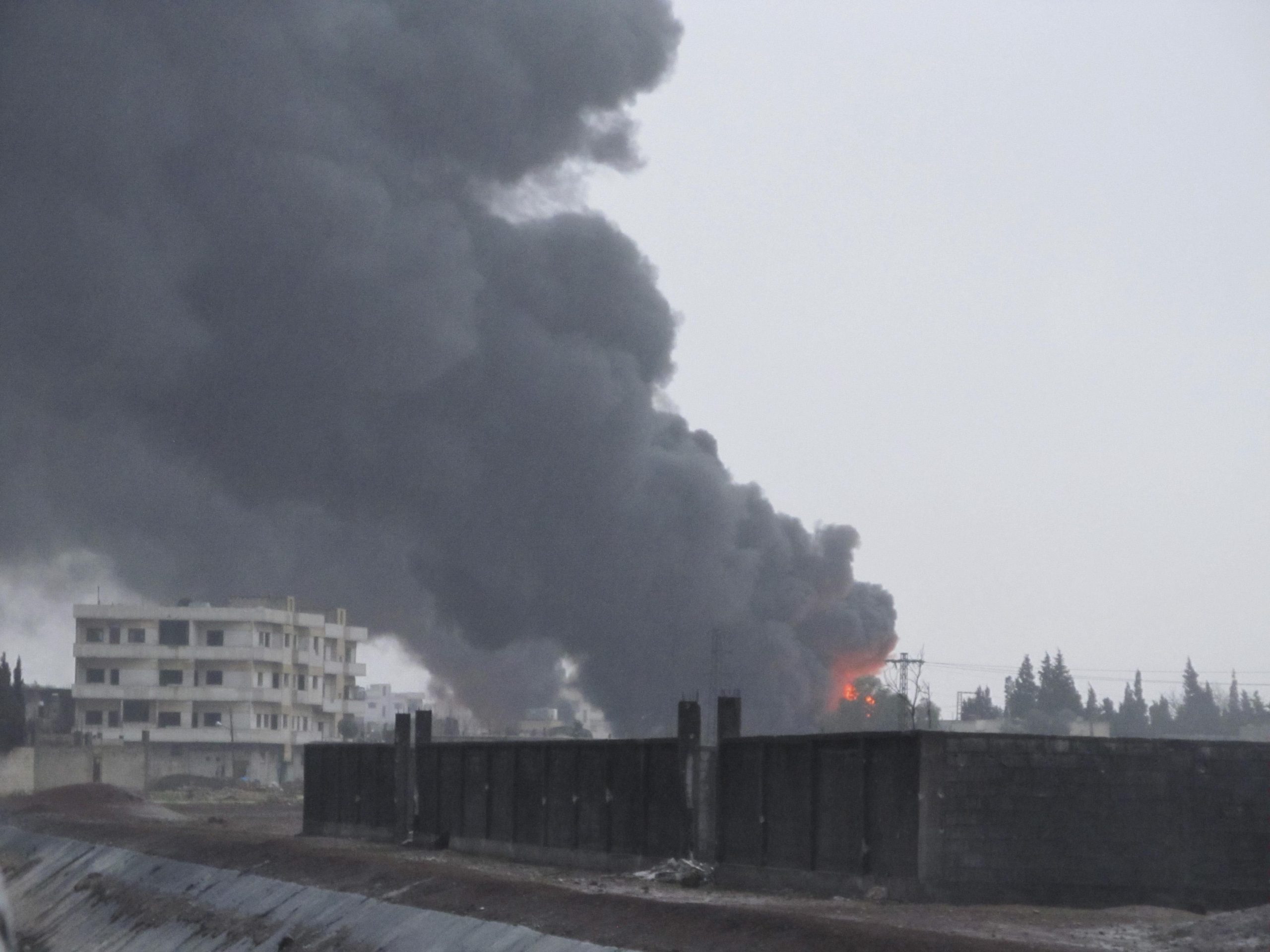 Συρία: Πυρκαγιά σε κεντρικό διυλιστήριο