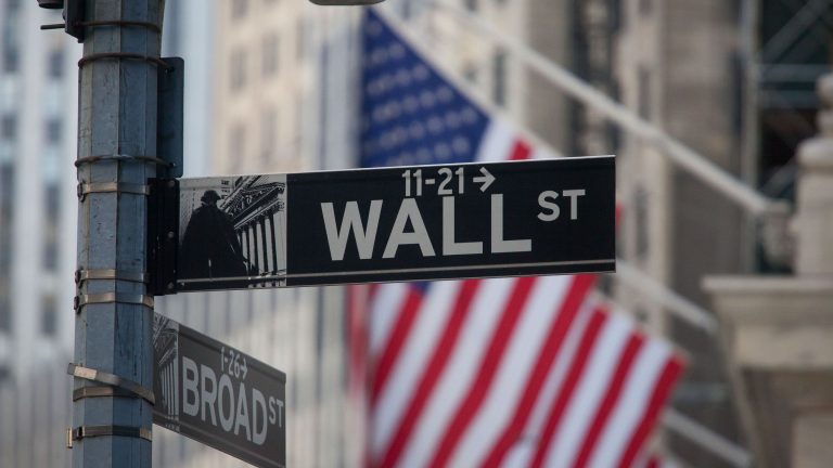 Wall Street: Μεικτά πρόσημα περιμένοντας τα στοιχεία για τον πληθωρισμό