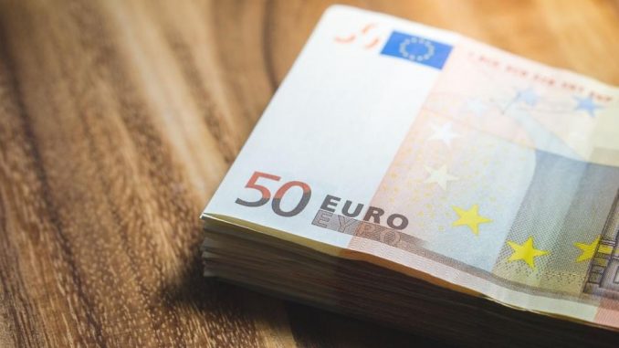 Μπορούν 6.180 ευρώ να αλλάξουν ριζικά τη ζωή ενός ανθρώπου;