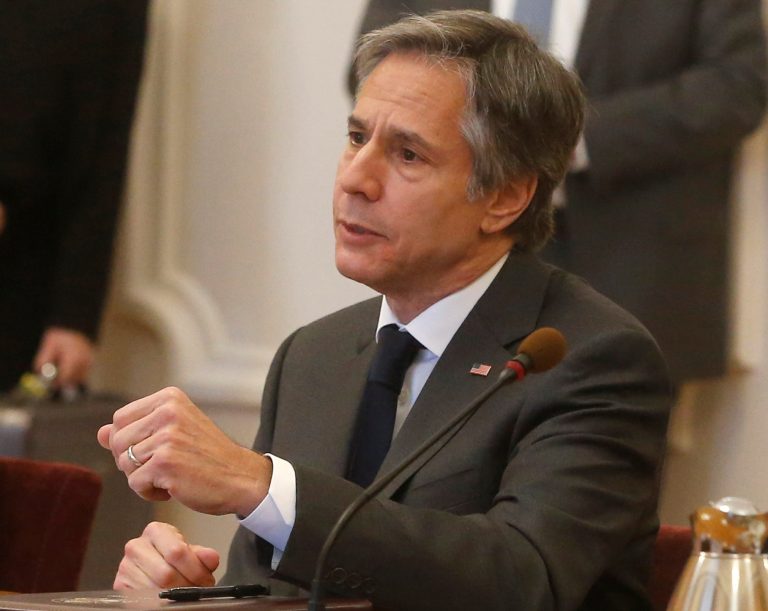 Μπλίνκεν: Όχι τώρα κυρώσεις στη Ρωσία