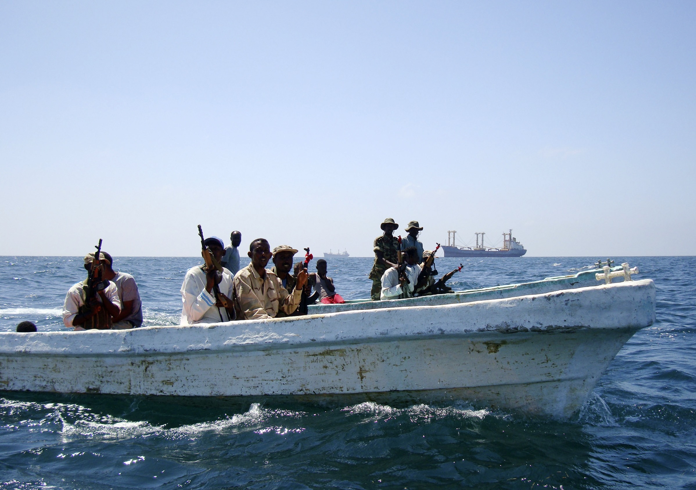 Ποιες ελληνικές ναυτιλιακές υπογράφουν τη Δήλωση της Γουινέας κατά της πειρατείας