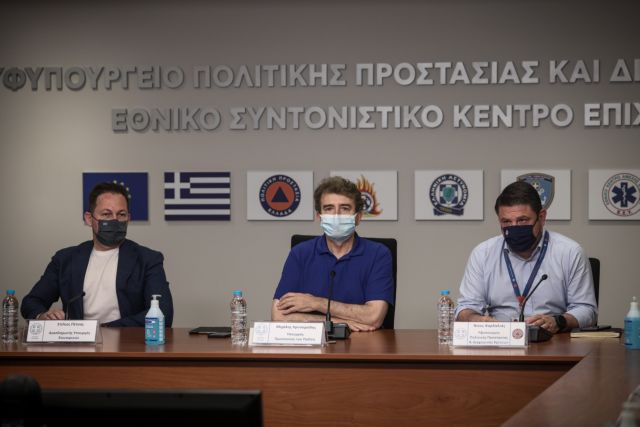 Έκτακτη σύσκεψη για την Αττική: 300 εκατ. ευρώ για την πυροπροστασία της