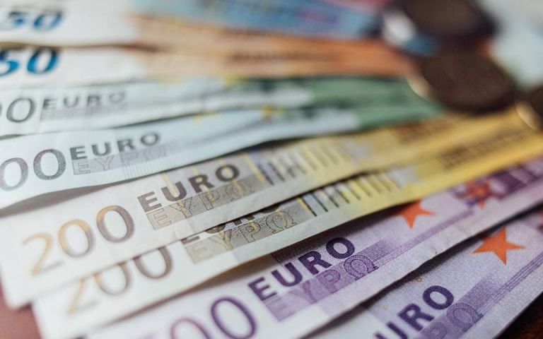 Σταϊκούρας: Ποσά 3 δισ. ευρώ για τη στήριξη επιχειρήσεων και νοικοκυριών