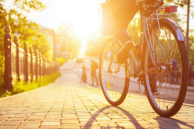 Γερμανία – Περιβαλλοντικές οργανώσεις καλούν τους βουλευτές να χρησιμοποιούν ποδήλατο και δημόσιες συγκοινωνίες