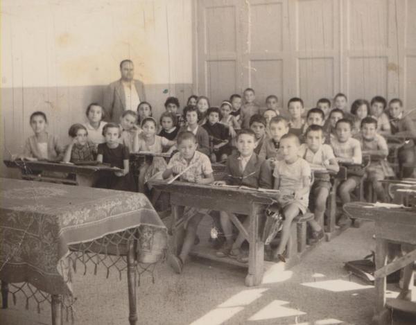 Ιστορίες από το Αρχείο: Το «ψυγείο» του Καραμανλή και η κατάσταση στην εκπαίδευση του 1961