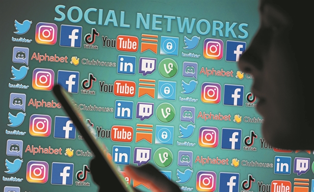 Social Media: Είναι εθισμός ή συνήθεια; 5 τρόποι να το καταλάβετε -  Οικονομικός Ταχυδρόμος - ot.gr