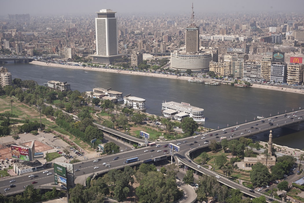 Αίγυπτος: Πώληση του 9,5% της κρατικά ελεγχόμενη Telecom Egypt 121,6 εκατ. δολαρίων από την