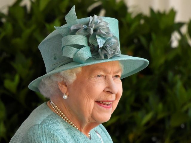 Βασίλισσα Ελισάβετ: Ανησυχία για την κατάσταση της υγείας της εκφράζουν οι γιατροί της