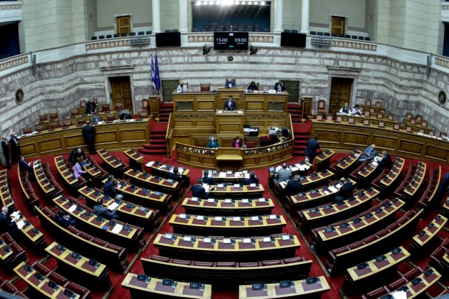 Βουλή: Ξεκίνησε για δεύτερη ημέρα η συζήτηση για το εργασιακό νομοσχέδιο