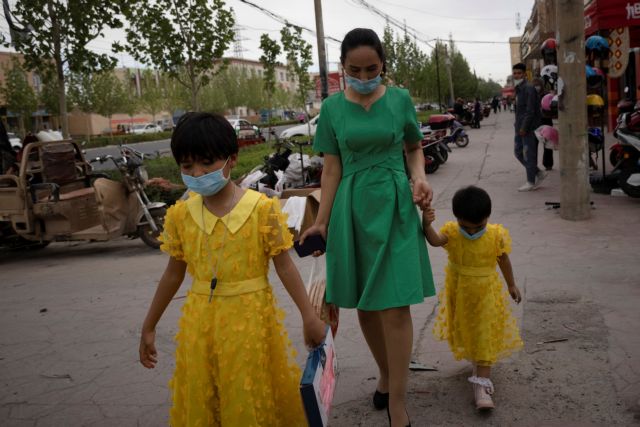 Κίνα: Αίρεται ο περιορισμός στον αριθμό των παιδιών ανά οικογένεια